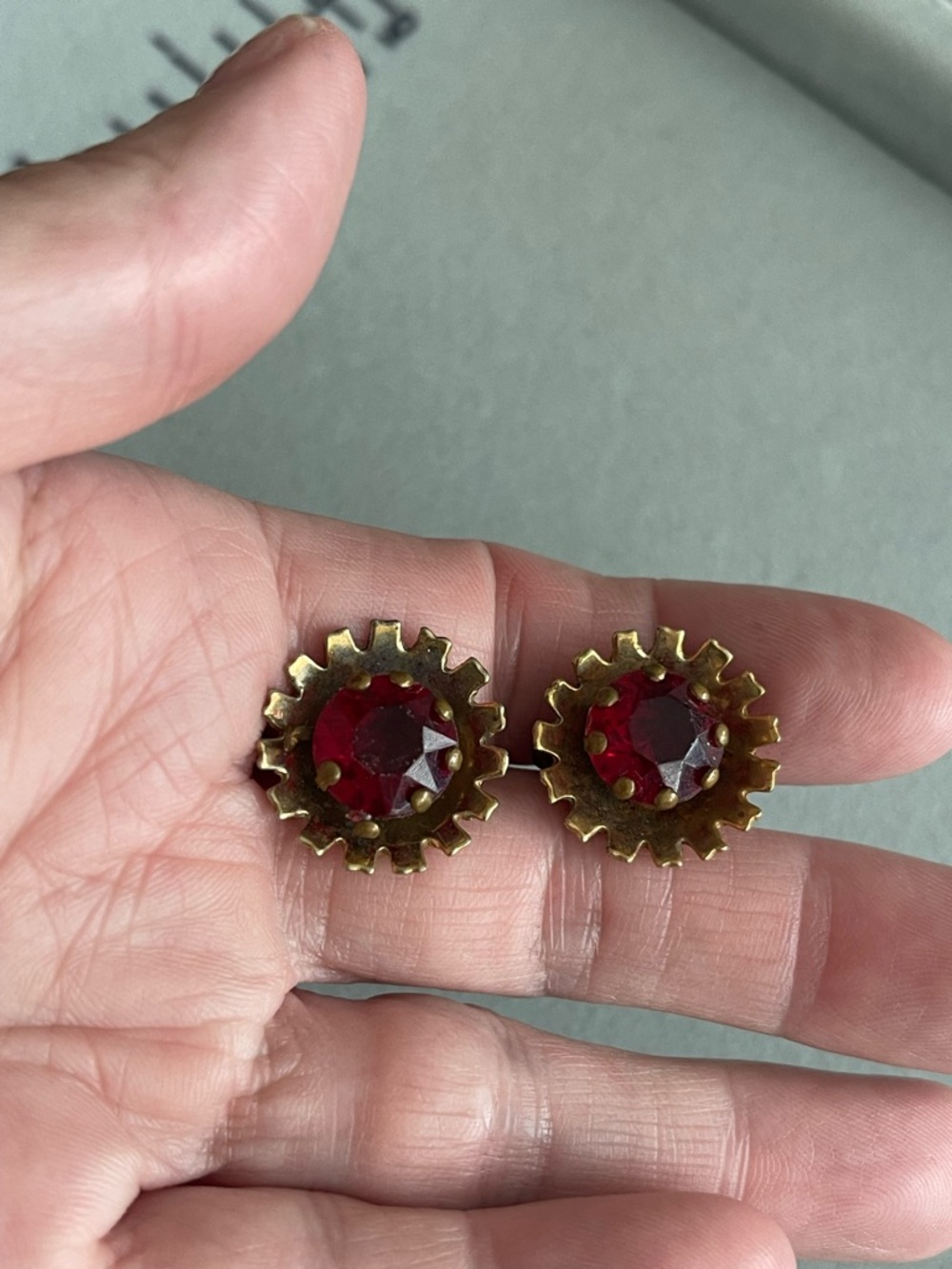 Vintage-Inspired Gold Tone Red Gem Earrings - clip on